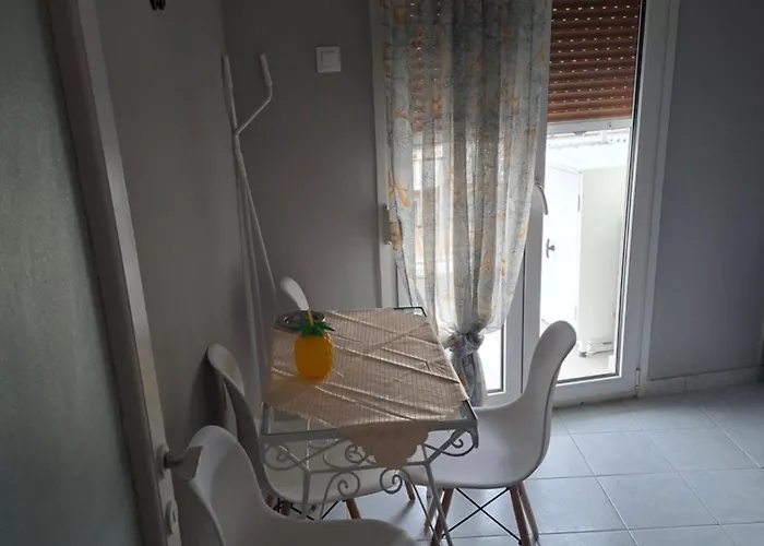 Zoesappartment Peraía